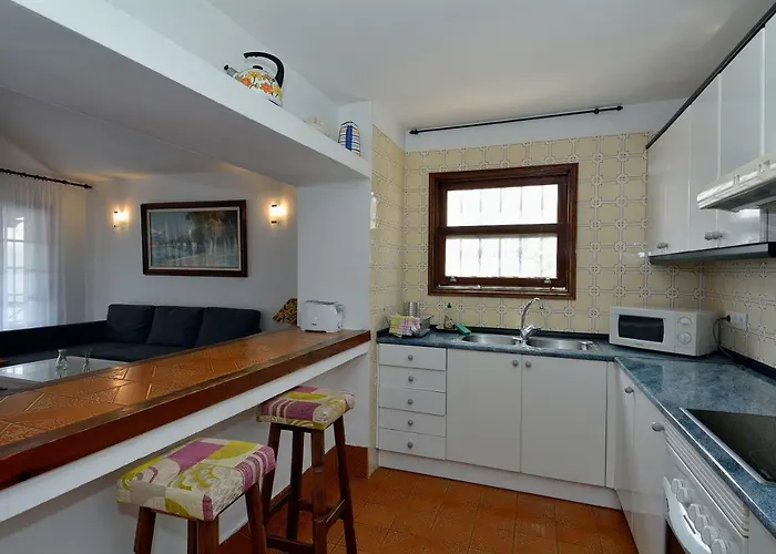 3br House - Solarium & Shower Terrace