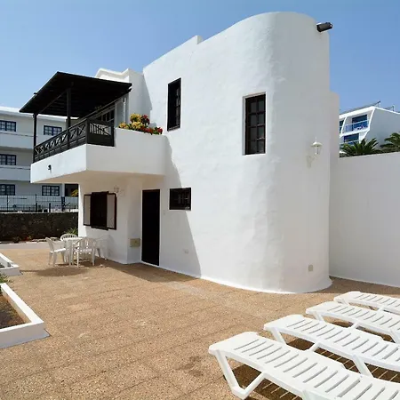3br House - Solarium & Shower Terrace Villa *